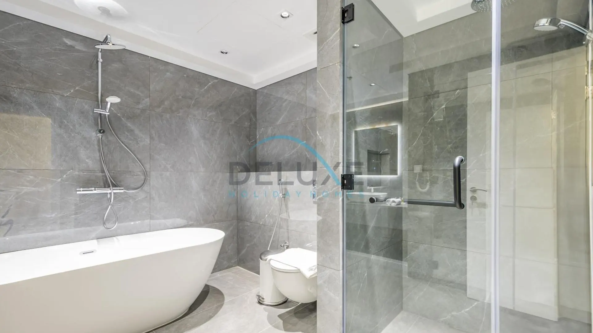 Modern 2Br Apartment At Al Fattan Marine Towers, Jumeirah Beach Residence By Deluxe Holiday Homes Dubai